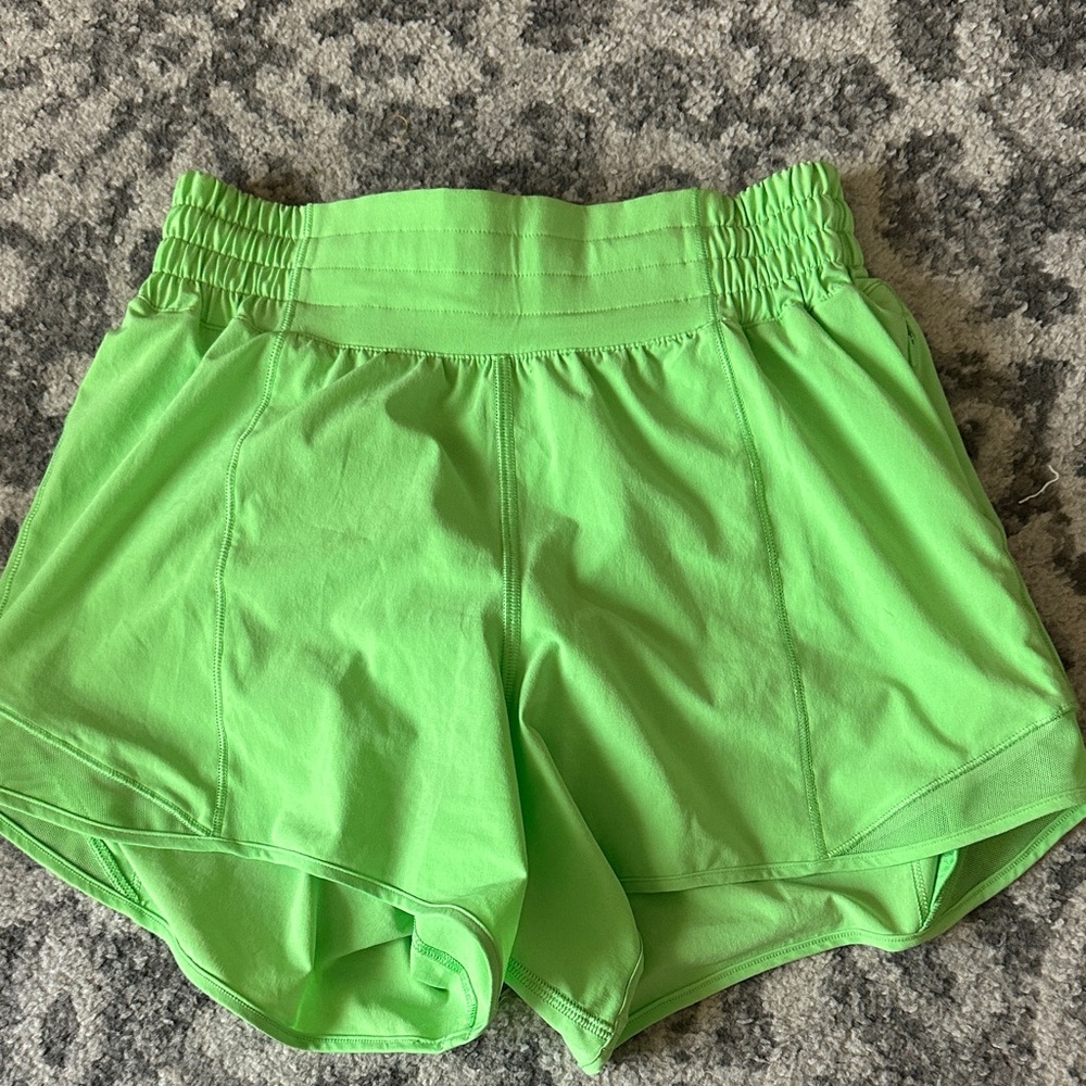 lululemon scream green light hotty hots